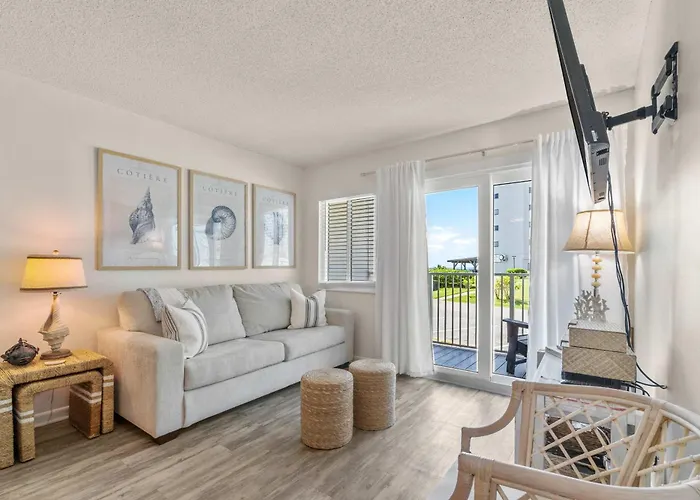 Coastal Comfort At Plantation